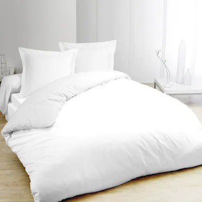Produktbild von Einfarbiges Bettwäscheset VISION aus 100% Baumwolle - 1 Bettbezug 220 x 240 cm + 2 Kissenbezüge 65 x 65 cm - Weiß
