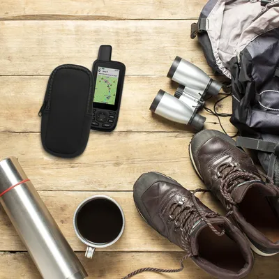 Produktbild von kwmobile Tasche kompatibel mit Garmin GPSMAP 66sr / GPSMAP 67 / GPSMAP 66i - GPS Handgerät Neopren Hülle - Schutzcover Navi Schwarz