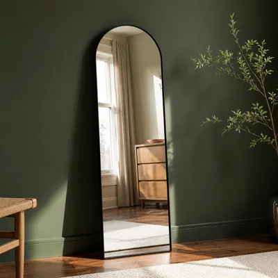 Hauptansicht des LunaMirror Ellis Ganzkörperspiegels in Schwarz, 146 x 44 cm