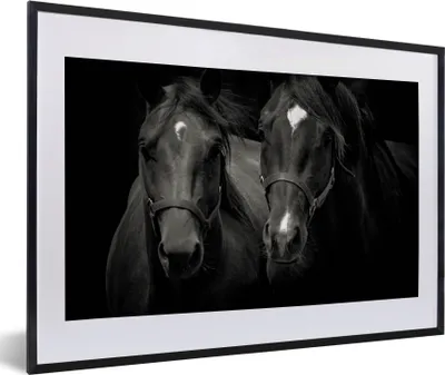 Produktbild von MuchoWow® MuchoWow® Gerahmtes Poster Pferde - Tiere - Schwarz 60x40 cm - Poster mit zchwarzem Bilderrahmen - Schlafzimmer - Plakat in Rahmen - Drucken