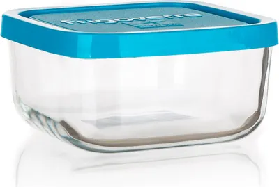 A square glass food storage container with a blue lid.