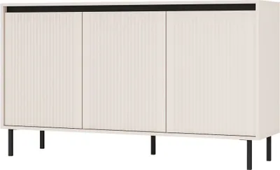 Obrázek produktu pro Selsey Osaka - třídveřový příborník s drážkovanými čely, pískově béžový, 149 cm