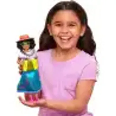 Image de Poupée mirabelle chantante avec accordéon Notre Encanto enchanteur