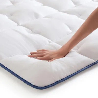 Image de CASABEL Surmatelas Enveloppant 160 x 190 cm en Microfibre Respirante avec Liseré Bleu