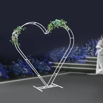 Immagine prodotto di Arco nuziale a forma di cuore - Porta fiori decorativa in metallo per feste e matrimoni, bianco