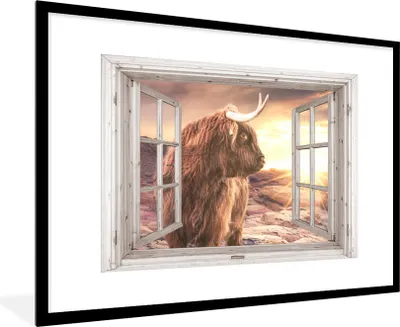 Produktbild von MuchoWow® Gerahmtes Poster Schottischer Highlander - Aussicht - Sonnenuntergang 90x60 cm - Poster mit Schwarzem Bilderrahmen Wandposter Rahmen Foto Bilder - Wanddekoration - Fotos