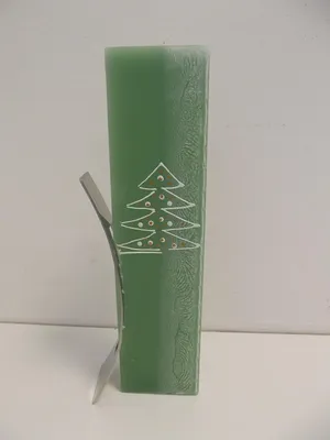 Produktbild von Grüne handgefertigte Weihnachtskerzen