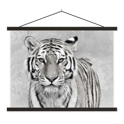 Produktbild von MuchoWow® Textilposter Tiger - Natur - Schwarz - Weiß 150x113 cm mit schwarzem Rahmen - Wohnzimmer
