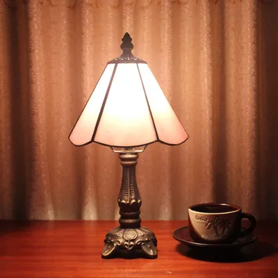 Tiffany Tischlampe, rosa Glasschirm, E14, Retro, 31 cm