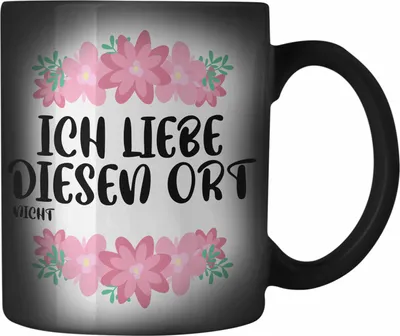 Produktbild von Trendation - Büro Farbwechsel Zauber-Tasse Lustig mit Spruch - Ich Liebe Diesen Ort Nicht - Sarkasmus Geschenkidee Sprüche Büro Karabiner Farbwechsel Zauber-Tasse Edelstahl Arbeit (Schwarz)