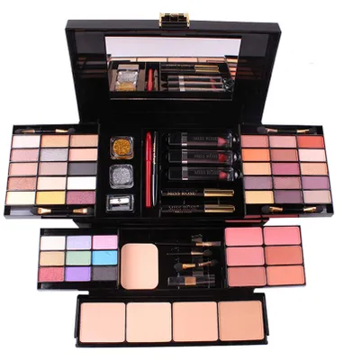 Productafbeelding van Complete Make-upset met 54 Kleuren en Applicators