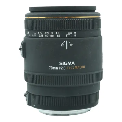 Produktbild von Sigma 70 mm / F 2,8 EX/DG/MACRO Makroobjektiv f?r Canon Spiegelreflexkameras, F2,8, Vollformatsensor, Autofokus, 62 mm Filterdurchmesser