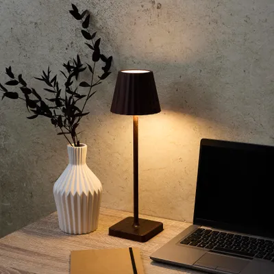 Image de Lampe De Table Rechargeable Usb Bois Fonce