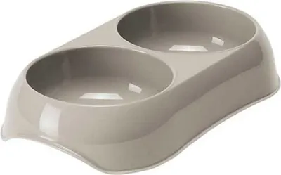 Imagen del producto de Comedero doble para perros, marca MP Recycelter, capacidad de 200 ml por compartimento, dimensiones 23x13x4 cm, color gris. Talla única