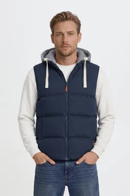 Produktbild von BLEND BHJens Herren Weste Steppweste Outdoor Weste mit Kapuze Stehkragen Eingrifftaschen Regular fit, KI-generiertes Bild