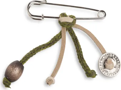 Produktbild von Knit Factory Brosche - Moosgrün/Khaki