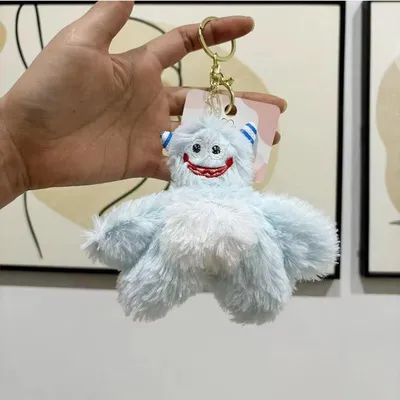 Produktbild von Kawaii Taschenanhänger Schneemonster Plüsch Schlüsselanhänger Hellblau