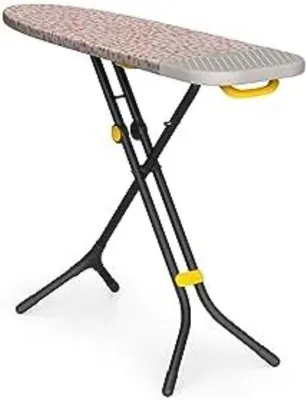 Image de Table à repasser avec réservoir à vapeur, vapeur, repassage, chaud