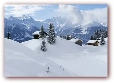 Produktbild von XXL Poster 100 x 70cm (SF207) Winter Bergwelt Schneelandschaft Berge, Himmel, Wolken, Gebirge, Wald, verschneidet Hütten, Schnee weiss (Lieferung gerollt!)