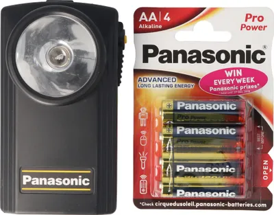 Produktbild von Panasonic PowerMax3 Spar-Pack Mignon/AA mit einfacher Taschenlampe