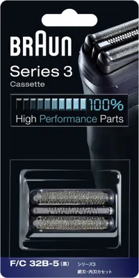 The image shows the packaging of a Braun Series 3 shaver cassette.