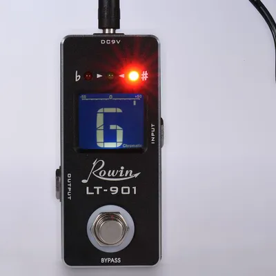 Zdjęcie produktu dla Mini chromatyczny tuner gitarowy Pedał efektu True Bypass Wyświetlacz LCD