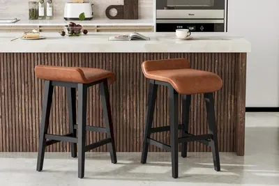 Immagine prodotto di Set di 2 sgabelli da bar - Sgabelli imbottiti per bancone, altezza standard - Schienale basso - Struttura in metallo con poggiapiedi - Ideali per isole cucina e banconi - Colore: verde
