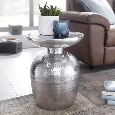 Produktbild von WOHNLING Beistelltisch Aluminium 36,5x46x36,5 cm Dekotisch Silber orientalisch rund Designer Ablagetisch Metall modern Anstelltisch schmal Kleiner