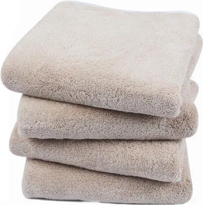 Produktbild von Famanu Handtücher 40 x 76 cm - 100% Mikrofaser