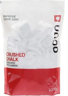 Verpackung von Ocun Crushed Chalk; 2000 g; für Kletterer; mit rotem und weißem Design.