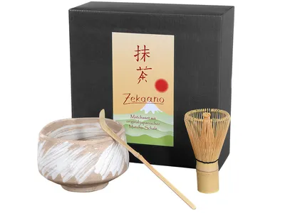 Produktbild von Matcha Set / Matchaset mit original japanischer Matcha Schale 500ml beige/weiß, Besen, Löffel in Geschenkbox