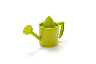 Produktbild von PELEG DESIGN - Lemoniere Zitronenpresse | 2 in 1 Zitruspresse grün | Limettenpresse Kunststoff | Lemon squeezer | Handpresse mit Ausgießer manuell | Geschenk an Weihnachten, Geburtstag, Valentinstag