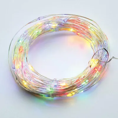 Immagine prodotto di ACA Lighting Catena decorativa a 100 LED con timer RGBY cavo rame argento 3XAA batteria IP44 10m+10cm X01100315