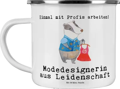 Produktbild von Mr. & Mrs. Panda Kaffeepott Modedesignerin Leidenschaft - Weiß - Geschenk, Emaille Becher, Haferl, Fashion Designerin, Tasse, Witzig, Pott, Teetasse, Spruch, Lustig