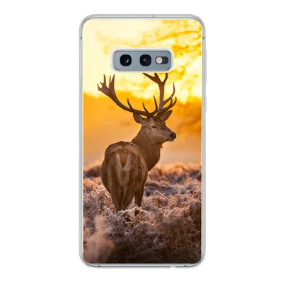Produktbild von MuchoWow® Handyhülle Schutzhülle Hülle für Samsung Galaxy S10e Hirsche - Tiere - Sonnenuntergang - Winter - Heidekraut - Natur Silikon Softcase Handy Hülle - Handy