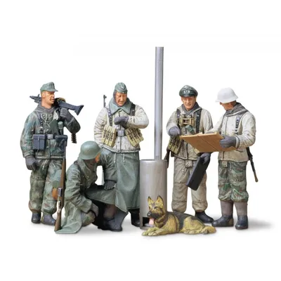 Produktbild von Tamiya 1:35 Figuren-Set Deutsche Sold. Einsatzbespr. 300035212