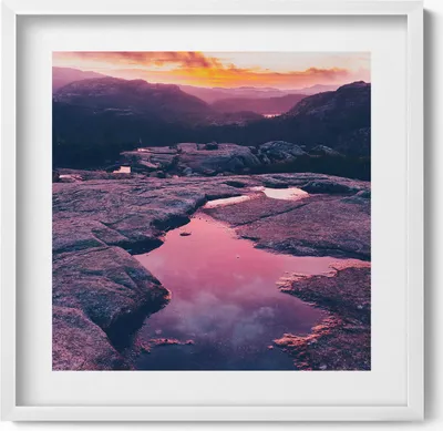 Produktbild von Berglandschaft bei Sonnenuntergang– Wandbild mit Rahmen – Gerahmtes Bild  – Wanddekoration – 50x50 cm –  Weiß Rahmen