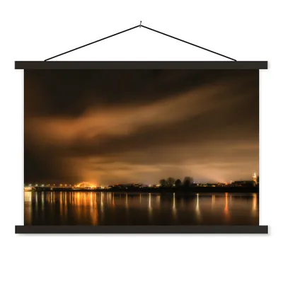Produktbild von MuchoWow® Textilposter Nijmegen - Luft - Licht 120x80 cm mit schwarzem Rahmen - Wanddeko