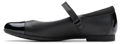 Produktbild von Clarks Mädchen Scala Gem K Geschlossene Ballerinas, Schwarzes Leder, 33.5 EU