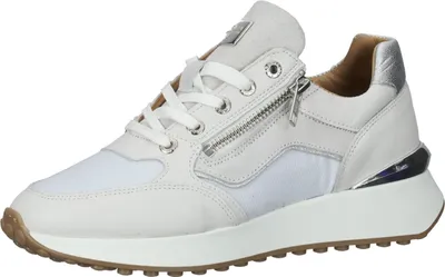 Produktbild von Sneaker aus Leder mit gepolsterter und herausnehmbarer Decksohle