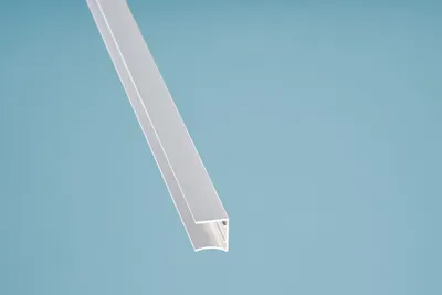 Produktbild von 98cm Aluminium Kantenschutzprofil Oben Pressblank für 16mm Stegplatten