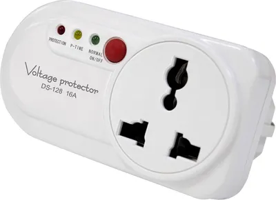 Zdjęcie produktu dla Elektroniczne zabezpieczenie napięciowe lodówki pojedyncze gniazdo 2500W 16A Naścienne urządzenia gospodarstwa domowego z 3 wskaźnikami bezpieczeństwa
