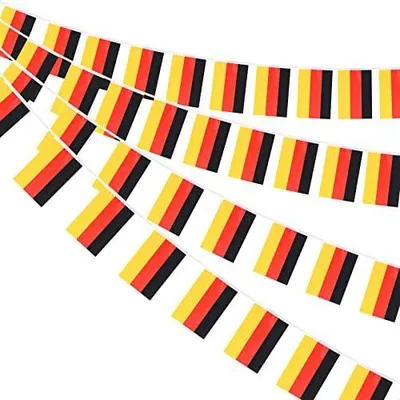 Produktbild von AhfuLife Deutschland Wimpelkette Flaggenkette für Deko WM 2026 Fußball, 30 Klein Deutsche Flaggen, Deutsche Girlande Banner für Euro Fußball WM Garten Bar Deko (4 Stück, 20 X 28cm - 12m)
