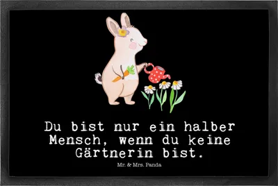 Produktbild von Mr. & Mrs. Panda fußmatte Gärtnerin Herz 50 x 75 cm - Schwarz - Geschenk, Schmutzmatte, Schmutzfänger, Gärtnerei, Spruch, Lustig, Bodenvorleger, Gartenbau, Türvorleger