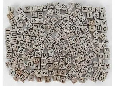Zdjęcie produktu dla Koraliki ABC - srebrne litery 6 mm (30 g)