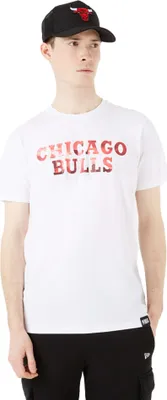 Produktbild von New Era Nba Photographic Wordmark Kurzarm-t-shirt Weiß S Mann Weiß S