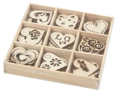 Image de Décorations de coeur en bois
