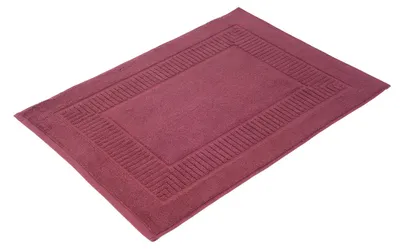 Produktbild von GÖZZE BIO Frottier Badteppich flauschiger voluminöser saugstarker Badvorleger aus Baumwolle Beere Rot 50 x 70 cm
