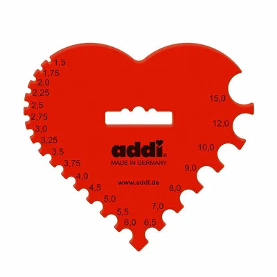 Produktbild von Addi Nadelmaß Herz aus Kunststoff, Rot, 11x10 cm, für Nadelstärken Ø 1,5 – 15 mm