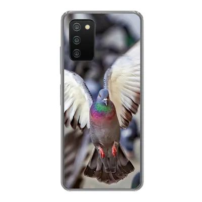 Produktbild von MuchoWow® Handyhülle Schutzhülle Hülle für Samsung Galaxy A03s Nahaufnahme einer fliegenden Taube Silikon Softcase Handy Hülle - Schutz